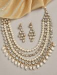 OOMPH Kundan Studded & Pearl Beaded Jadau Jewellery Set